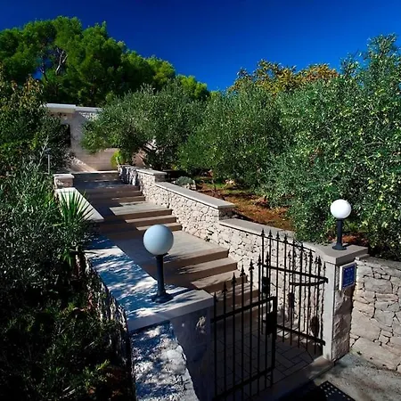 Venus * Selca (Brac)