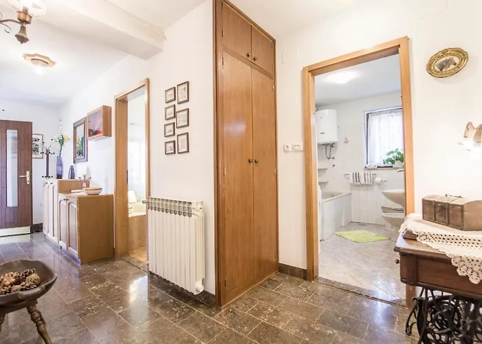 Venus * Selca (Brac)